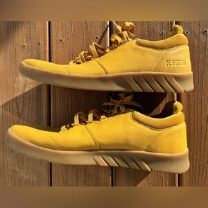 K Swiss Men’s size 14 leather oxford type athletic shoe